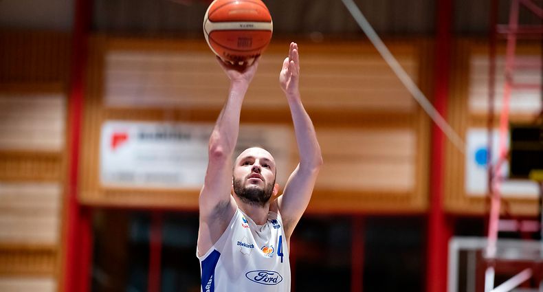 Philippe Gutenkauf (Etzella 4) / Basketball, Total League Maenner, Etzella - Basket Esch / 18.04.2021 / Ettelbrueck / Foto: Christian Kemp