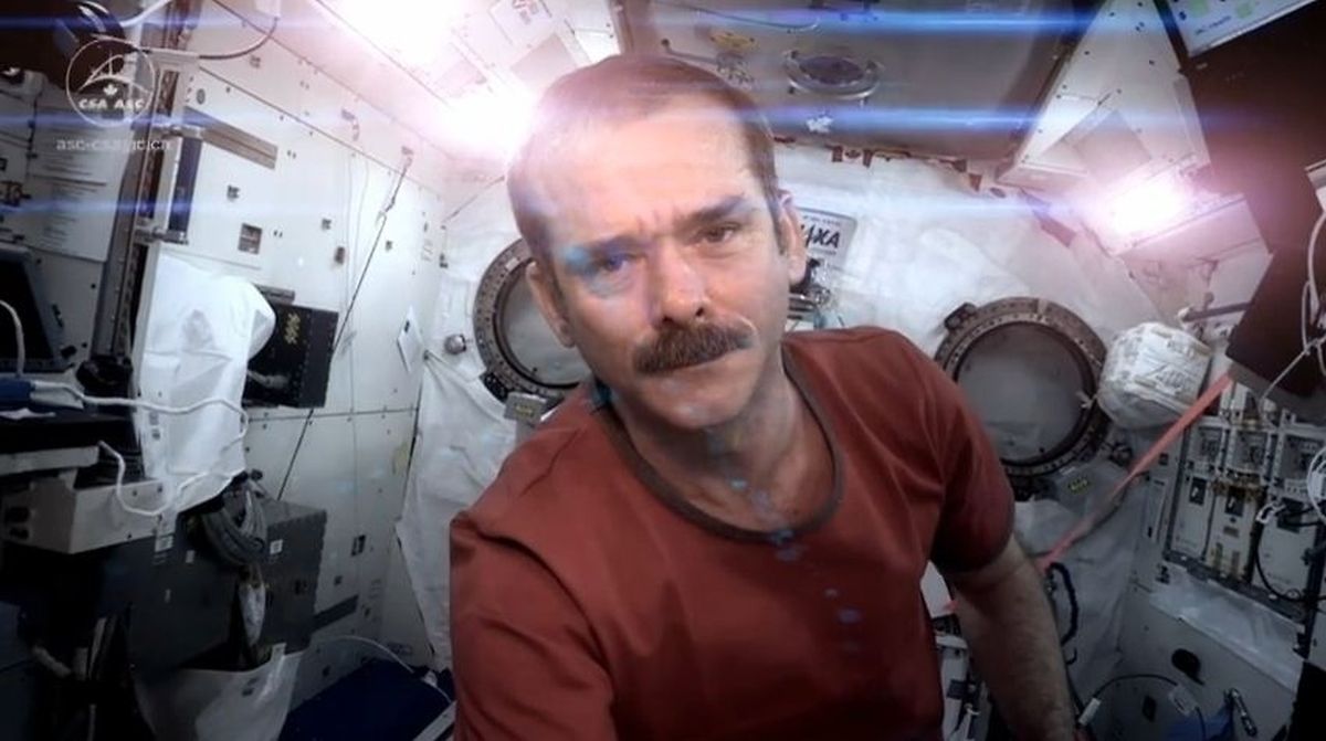 Spaceman says to ISS with David Bowie classic