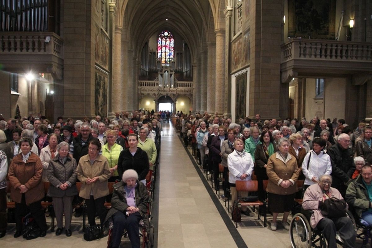 Messe für Dekanate Bitburg, „St.-Willibrord Westeifel" und „Schweich-Welschbillig", sowie das Dekanat „Sankt Vith" (B).