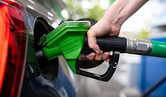 Benzin zu tanken wird am Mittwoch wieder günstiger.