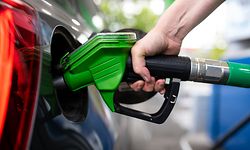 Benzin zu tanken wird am Mittwoch wieder günstiger.