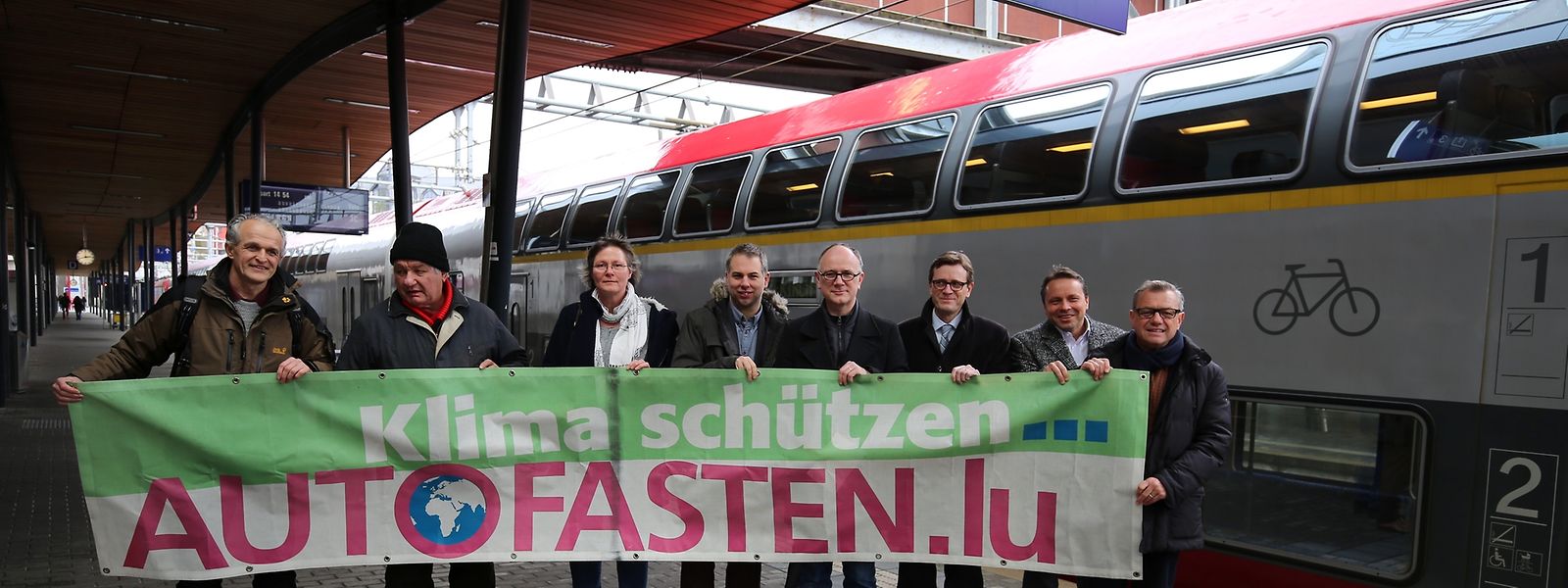 Der offizielle Startschuss der Aktion Autofasten fiel am Mittwoch am Hauptbahnhof.
