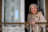 A atriz Eunice Muñoz, de 93 anos, fotografada na sua casa em Oeiras, a 21 de setembro de 2021. 
