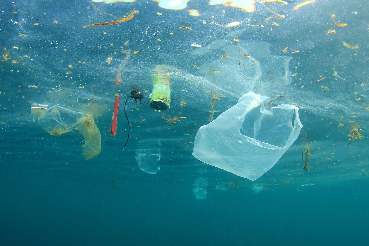Les mers sont pleines de plastique