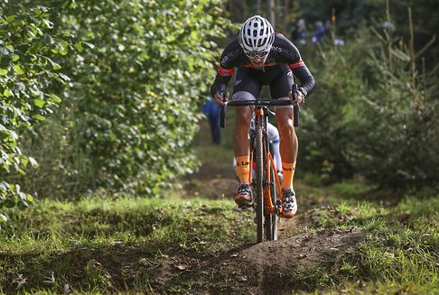 Sportwochenende in Bildern: Die ersten Kilometer im Dreck
