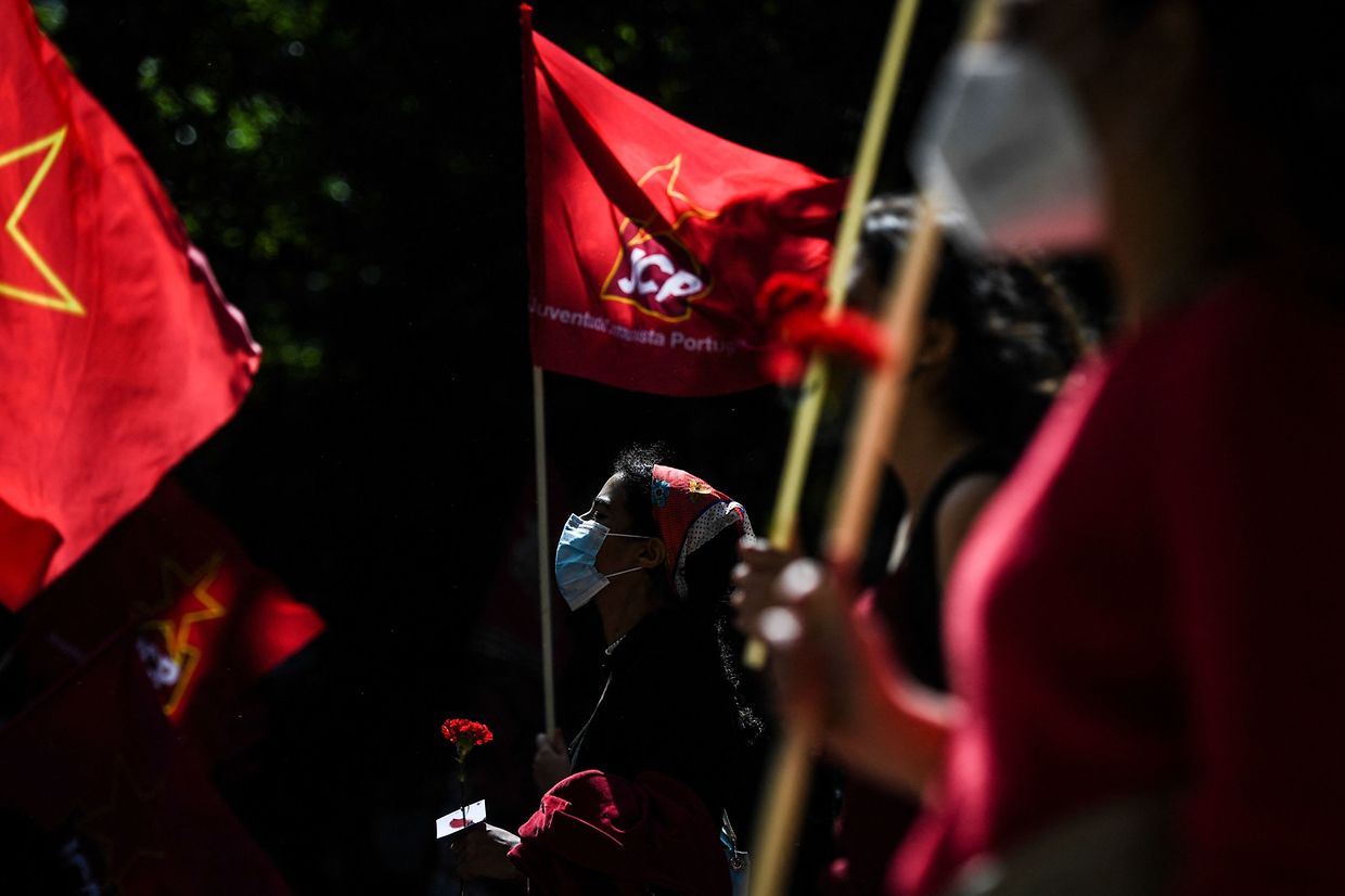 Desfile do 25 de abril na Avenida da Liberdade, em Lisboa.