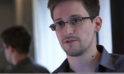 In den USA wurde Snowden der Spionage und des Diebstahls von Staatseigentum beschuldigt. 