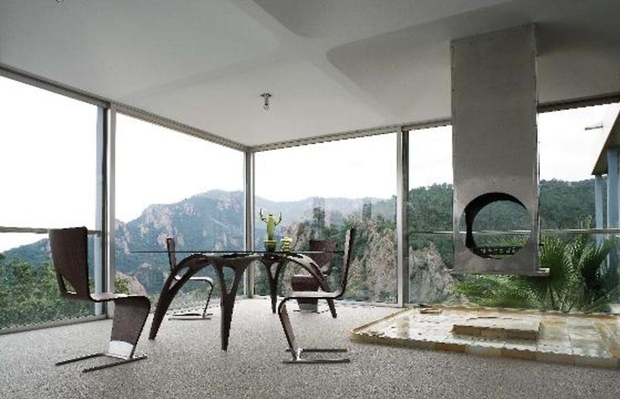 Un Designer De Renom Pose Ses Valises Au Luxembourg Sacha Lakic