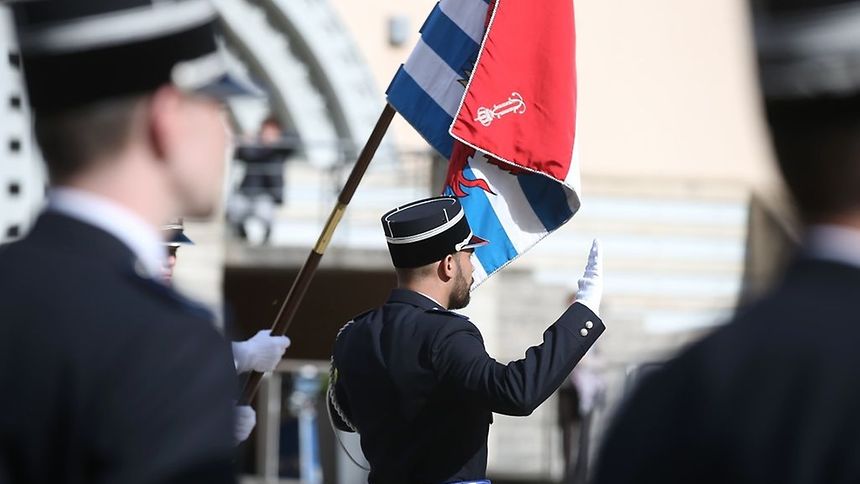 Im September 2015 leisteten nur 48 statt wie vorgesehen 49 angehende Polizisten den Eid. 