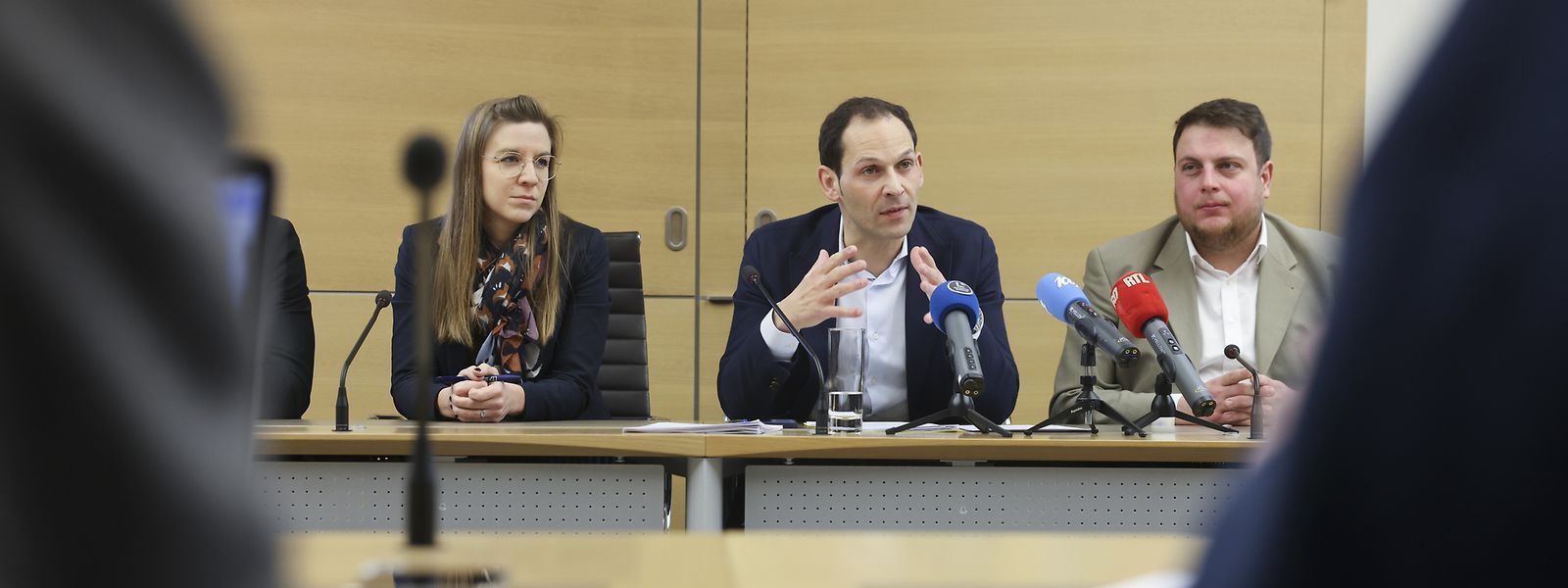 "Au premier plan, il y a le respect entre les partis et les candidats", a déclaré le coprésident du LSAP Dan Biancalana (ici avec Carole Hartmann et Meris Sehovic).
