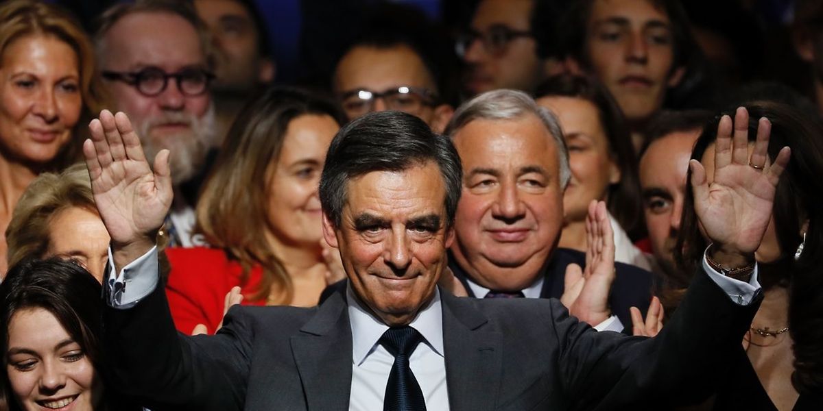 François Fillon hatte sich in der ersten Runde überraschend mit gut 44 Prozent der Stimmen durchgesetzt.