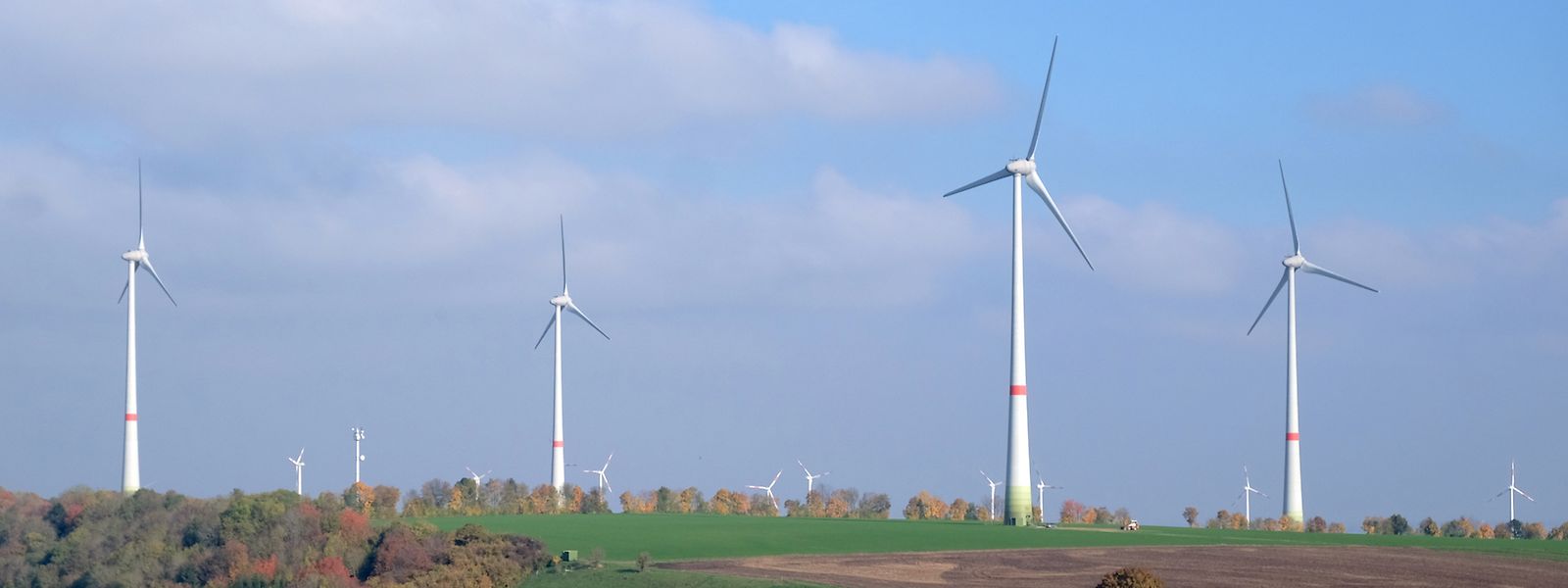 Windpark in Luxemburg. Weil das Wissen oft noch fehlt, legen auch nur wenige Luxemburger ihr Geld nachhaltig an.
