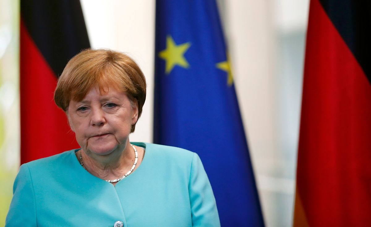 Angela Merkel ruft in ihrer Ansprache zu mehr Besonnenheit auf. 