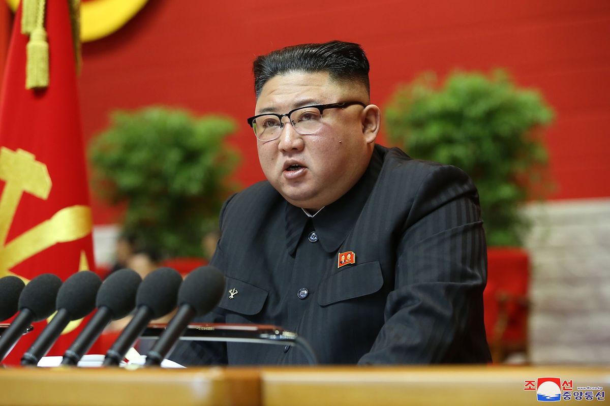 Kim Jong Un bei seiner Rede. [Fotos der staatlichen Nachrichtenagentur KCNA aus Nordkorea können nicht eindeutig verifiziert werden.]