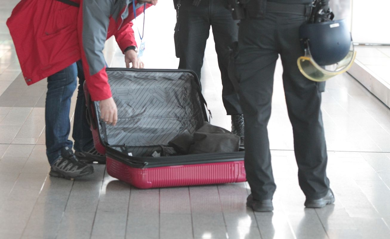 Verstärkte Kontrollen und Wachposten am Flughafen Findel und am Hauptbahnhof Luxemburg.