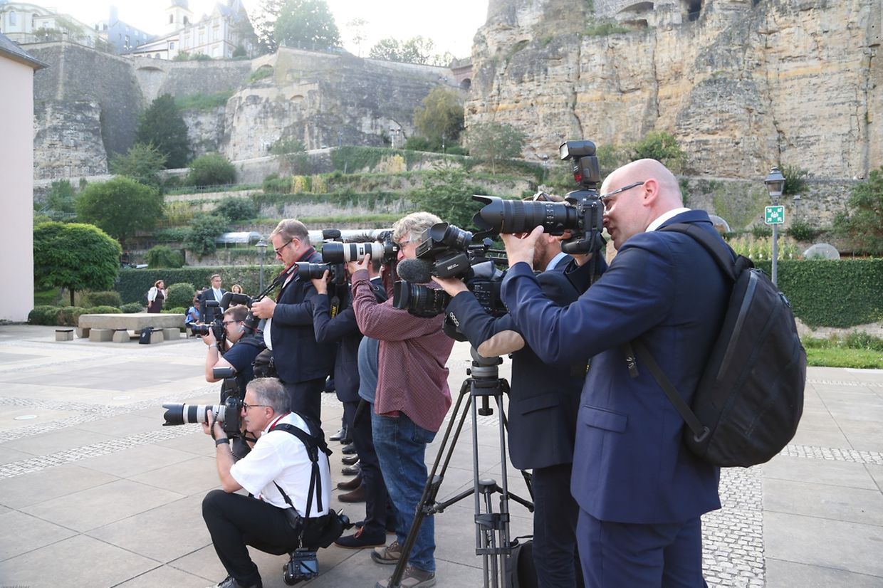 Programme culturel pour les conjoints à Neimënster puis au MUDAM en compagnie de la grande-duchesse Maria Teresa