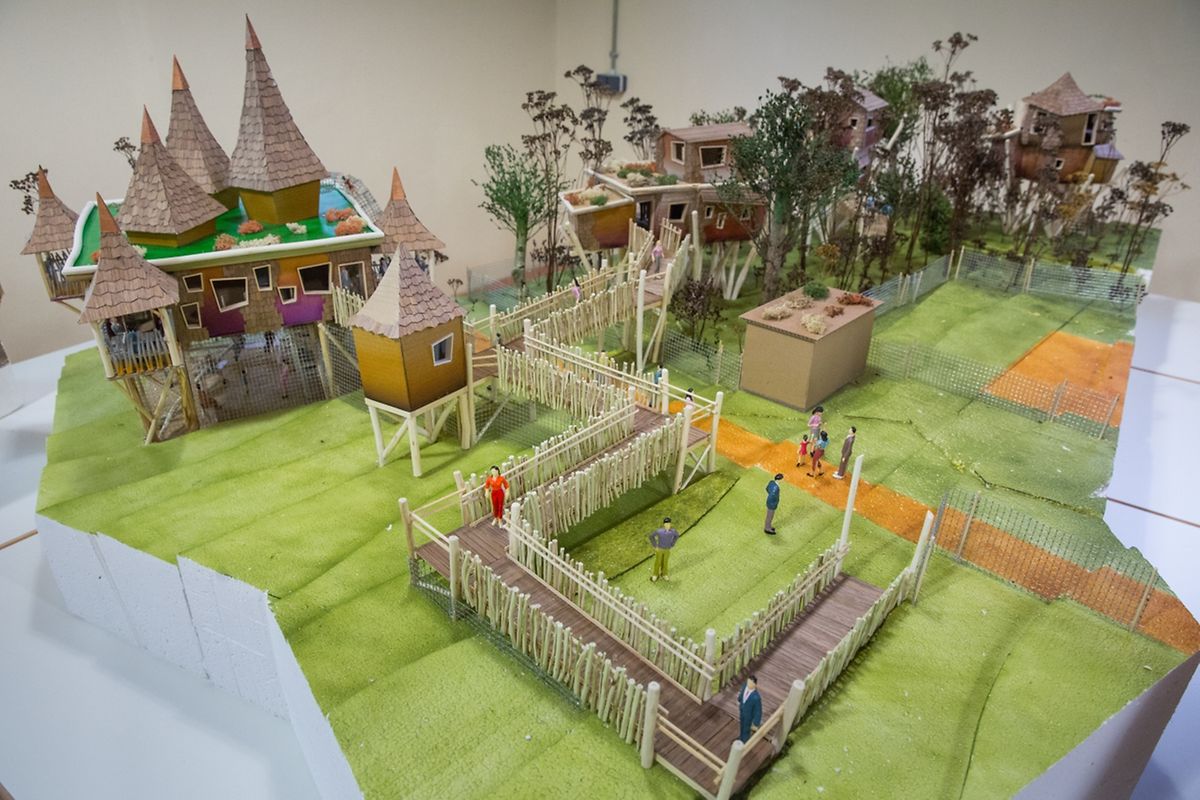 Das Modell der Baumhäuser wurde am Freitag im Bauernhof des Tierparks vorgestellt.