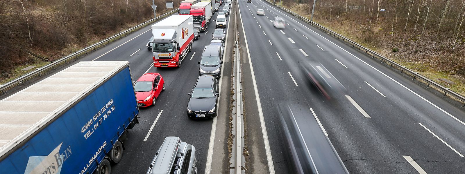 Une voie est actuellement fermée sur l'A13 entre les tunnels Aessen et d'Ehlerange.