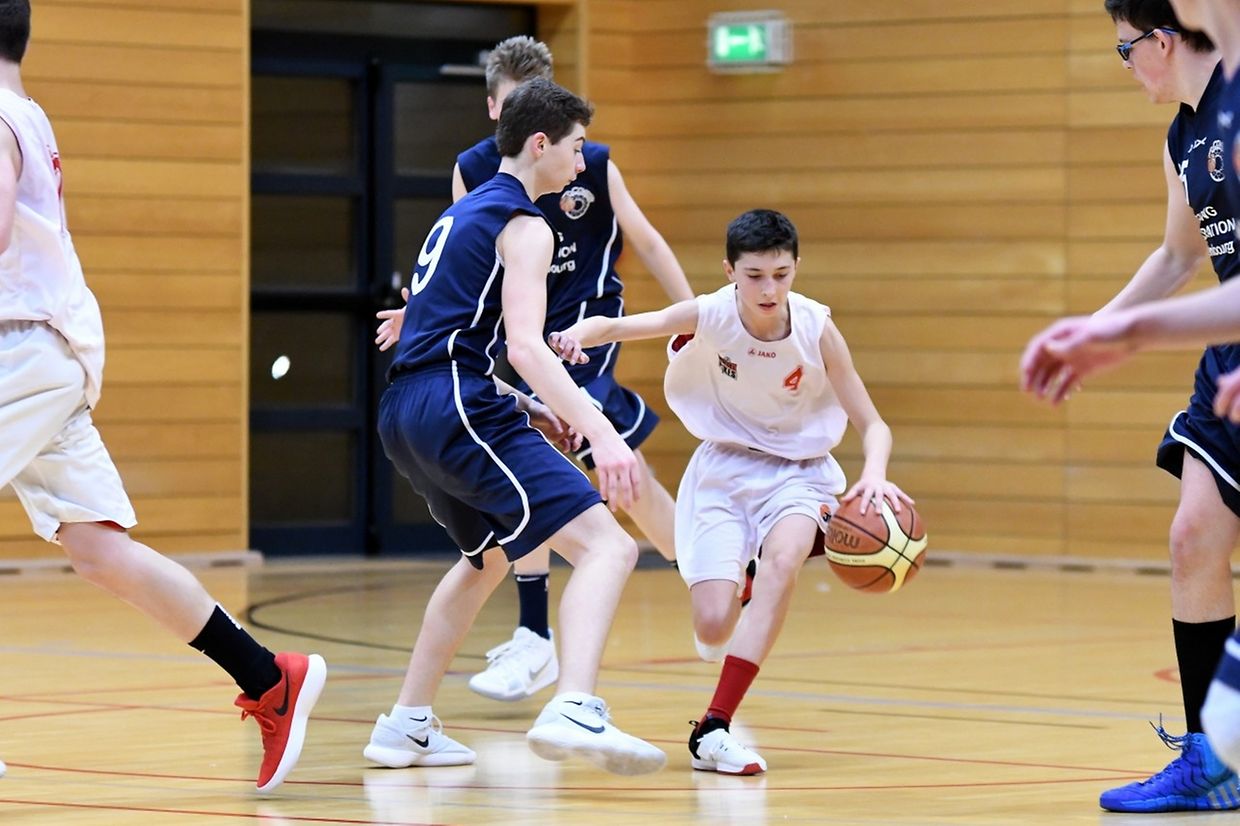 Scolaires: Musel Pikes - Contern 62-70 - Alexander Degen (Pikes) et Lou Grbic (ABC). 