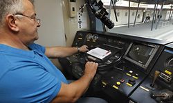 Le système ETCS est un système de sécurité qui a été adopté par tous les pays membres de l'UE mais dont la mise en oeuvre tarde trop, dénoncent les syndicats.