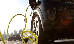 Illustration, Mobilität, E-Auto, elektro Auto, aufladen, Aufladestationen auf dem Glaçis Foto: Luxemburger Wort/Anouk Antony