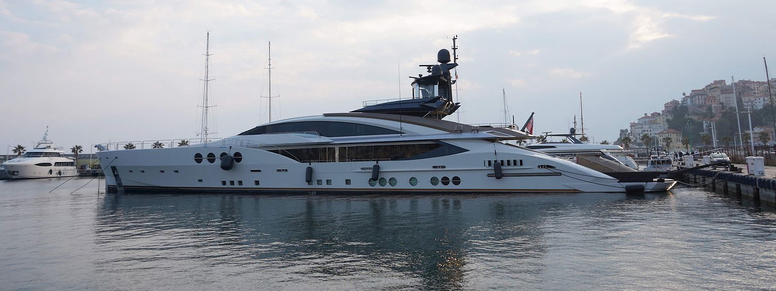 Wurde am Freitag in Italien beschlagnahmt: Mordaschows Luxusjacht "Lady M".