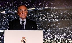 ARCHIV - 11.03.2019, Spanien, Madrid: Florentino Perez, Präsident des Fußballvereins Real Madrid, spricht während einer Pressekonferenz zur Vorstellung des neuen Trainers des Fußballclubs. Perez hat die geplante Super League verteidigt und als notwendigen Schritt zur Rettung des Fußballs bezeichnet. (zu dpa: "Designierter Super-League-Boss Perez: «2024 sind wir alle tot»") Foto: Enrique de la Fuente/gtres/dpa +++ dpa-Bildfunk +++