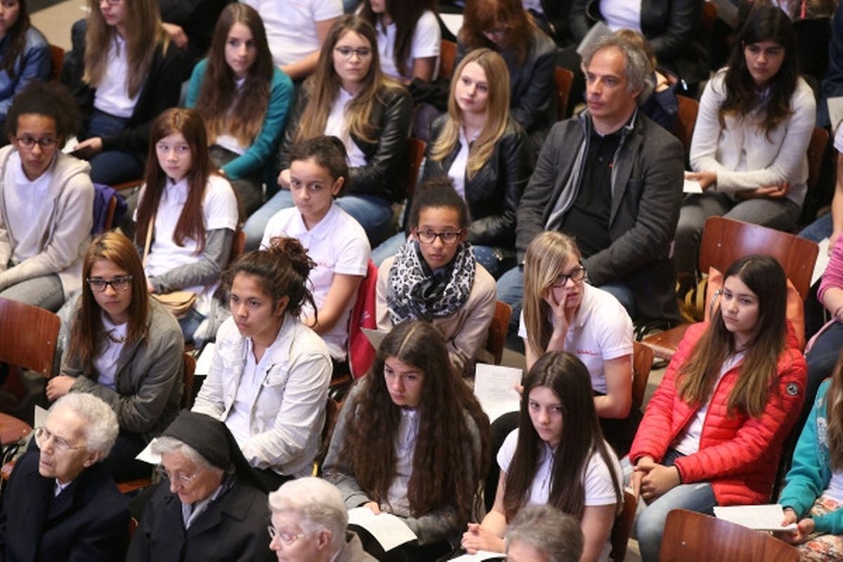 Octave 2015,Oktave 2015. Messe pour l'école des Soeurs de la doctrine chrétienne de Sainte-Anne d'Ettelbruck.