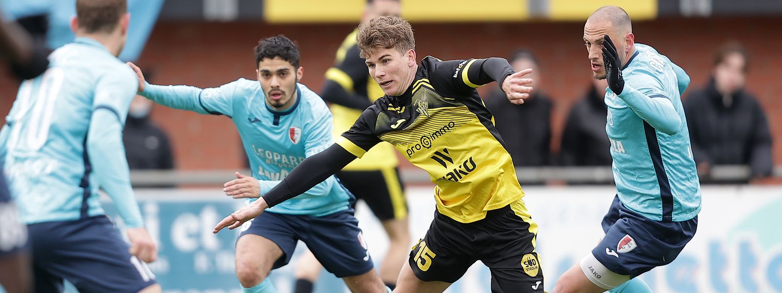 Florian Bohnert und Niederkorn spielen gleich zum Liga-Auftakt in Hesperingen (mit Clément Couturier, r.).