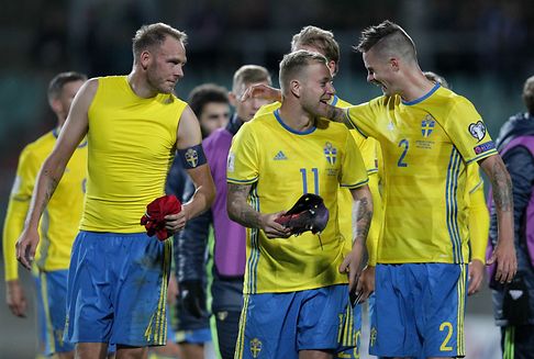 Bus in Flammen: Schrecksekunde für Schwedens Fußballer