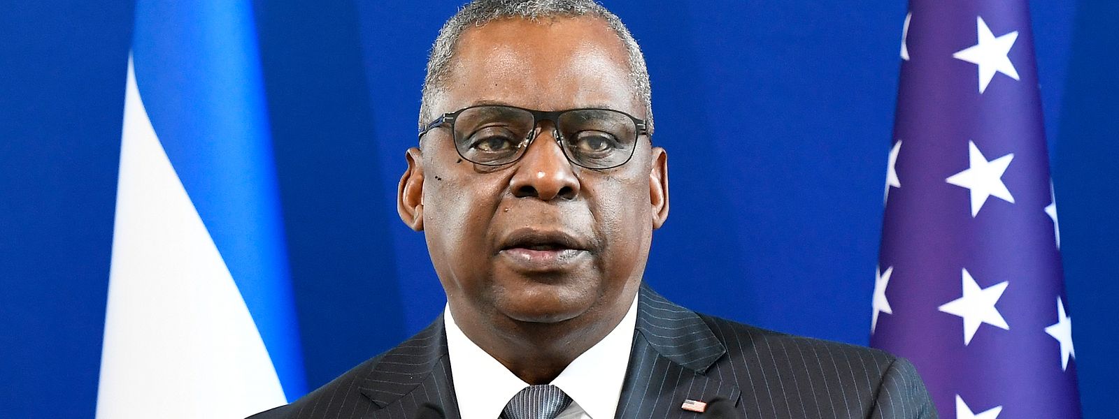 Austin trifft die deutsche Verteidigungsministerin Annegret Kramp-Karrenbauer und reist dann nach Stuttgart weiter.