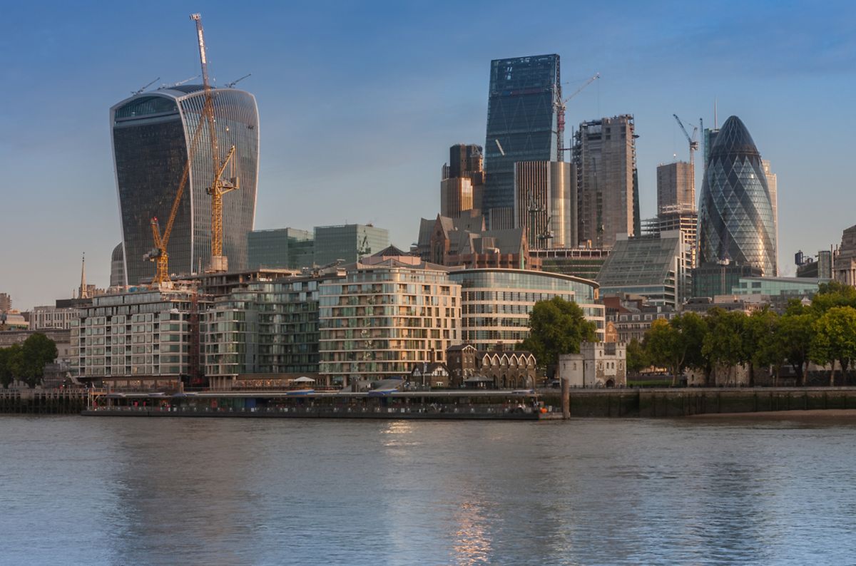 Business district of central London (Shutterstock)