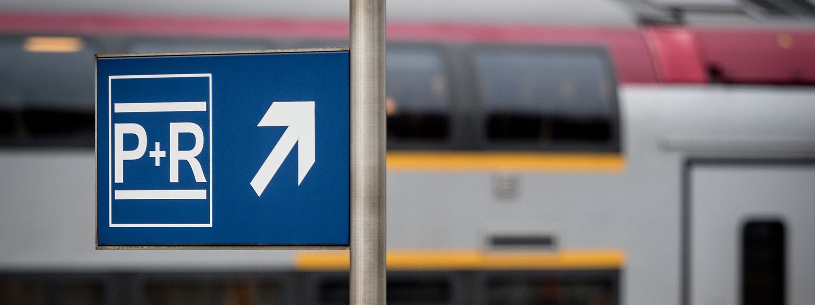 La SNCB ne voit pas l'intérêt actuel d'étendre le parking de la gare de Viville, en Belgique.