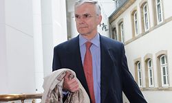 Die frühere Nummer zwei des Srel ließ Charles Hoffmann in einem schlechten Licht erscheinen.