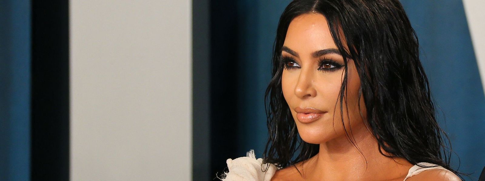 Kim Kardashian, die bereits zahlreiche Male mit dem Modelabel zusammengearbeitet hat, befeuerte den Shitstorm mit mehreren Tweets. 