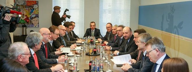 Die Gewerkschaften bleiben vorsichtig mit ihrer Einschätzung der Steuerreform. 