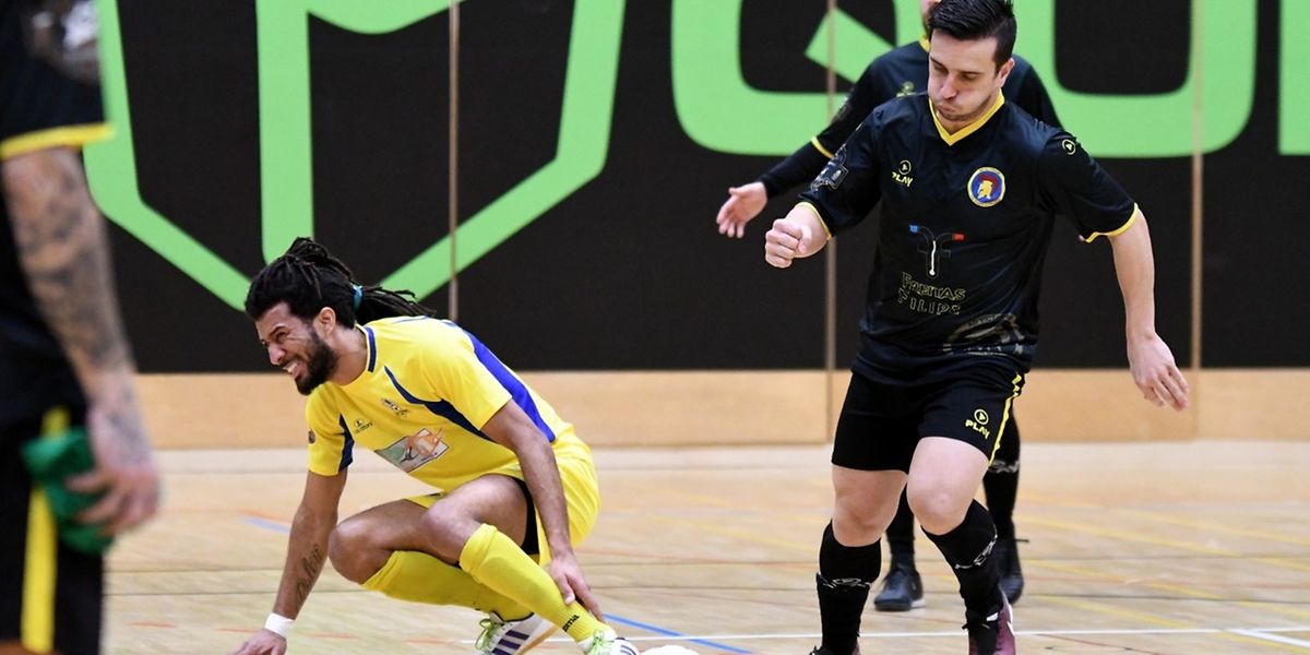 Marco Sousa (en noir) et l'AS Sparta Dudelange n'ont rien lâché face au FC Bettendorf de Nelito Cruz.