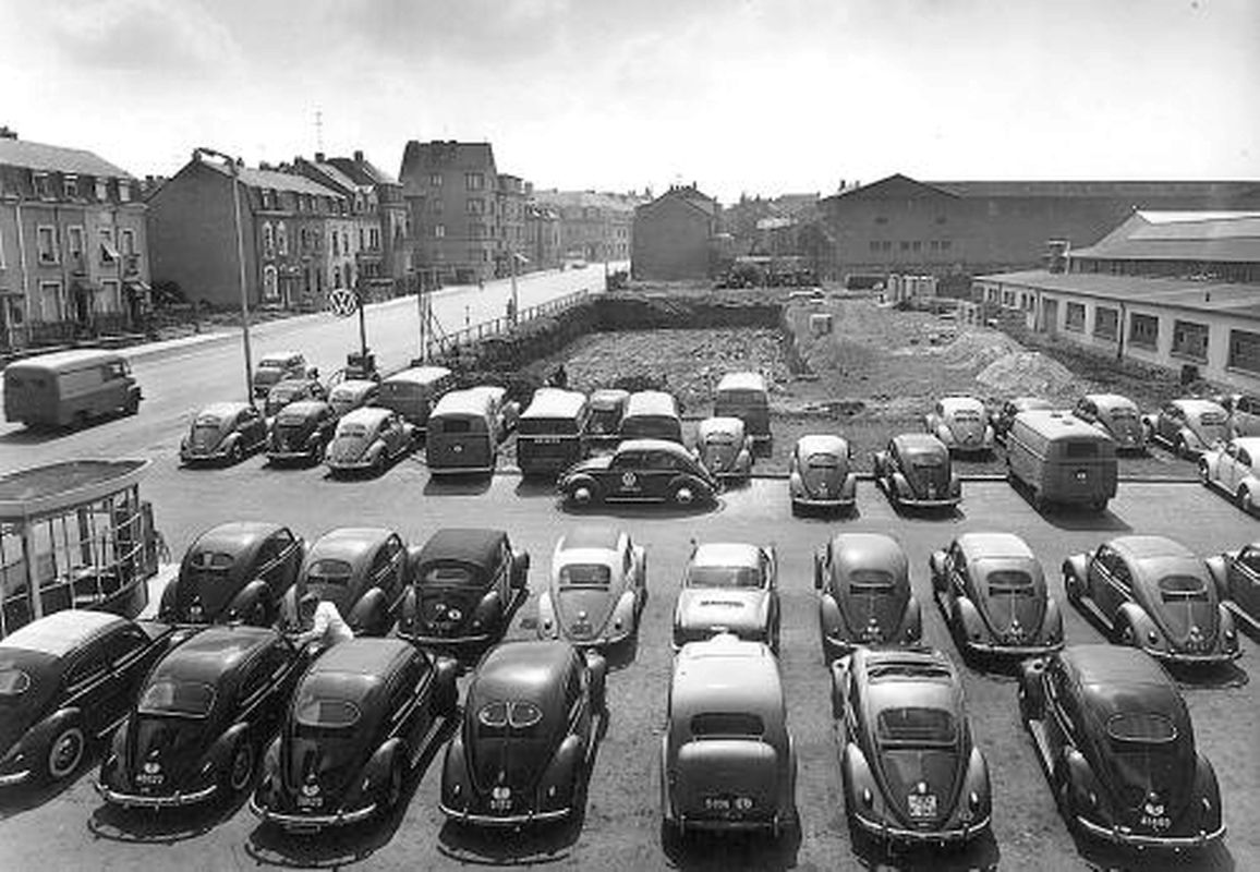 1959 wurde der Bau des großen dreistöckigen Ausstellungsraumes der seit 1956 in Bonneweg befindlichen Garage Martin Losch in Angriff genommen. 1974 übernahm André Losch das Unternehmen von seinem Onkel Martin Losch.