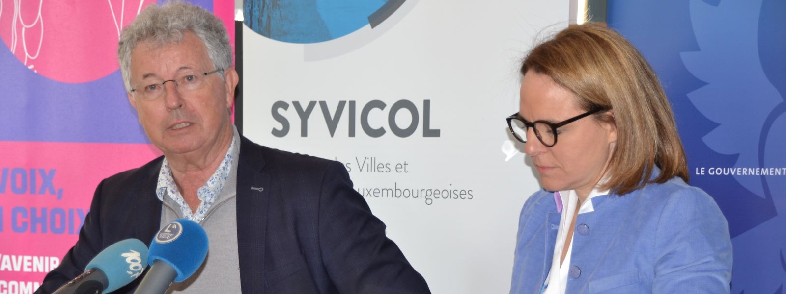 Familienministerin Corinne Cahen und Emile Eicher, Präsident des Gemeindeverbandes Syvicol, rufen die Nicht-Luxemburger dazu auf, sich als Wähler eintragen zu lassen. 