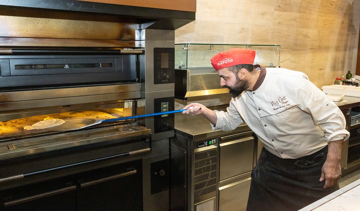 Le champion du monde de la pizza cuisine depuis ce jeudi au sein de l'hôtel Van Der Valk à Arlon.