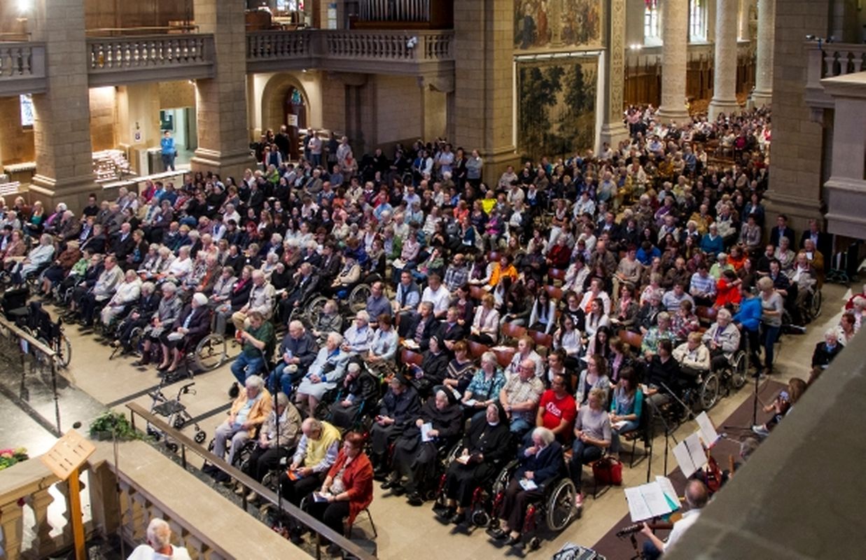 Messe für die Werke der Kongregation der Heiligen Elisabeth und der Schwestern der Heiligen Elisabeth.