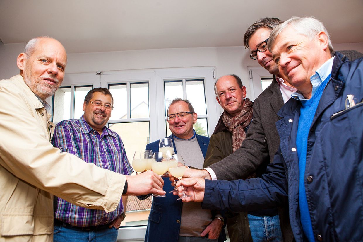 Etgen konnte ebenfalls das erste Produkt des Weinjahrgangs 2014, den Federweißen verkosten.