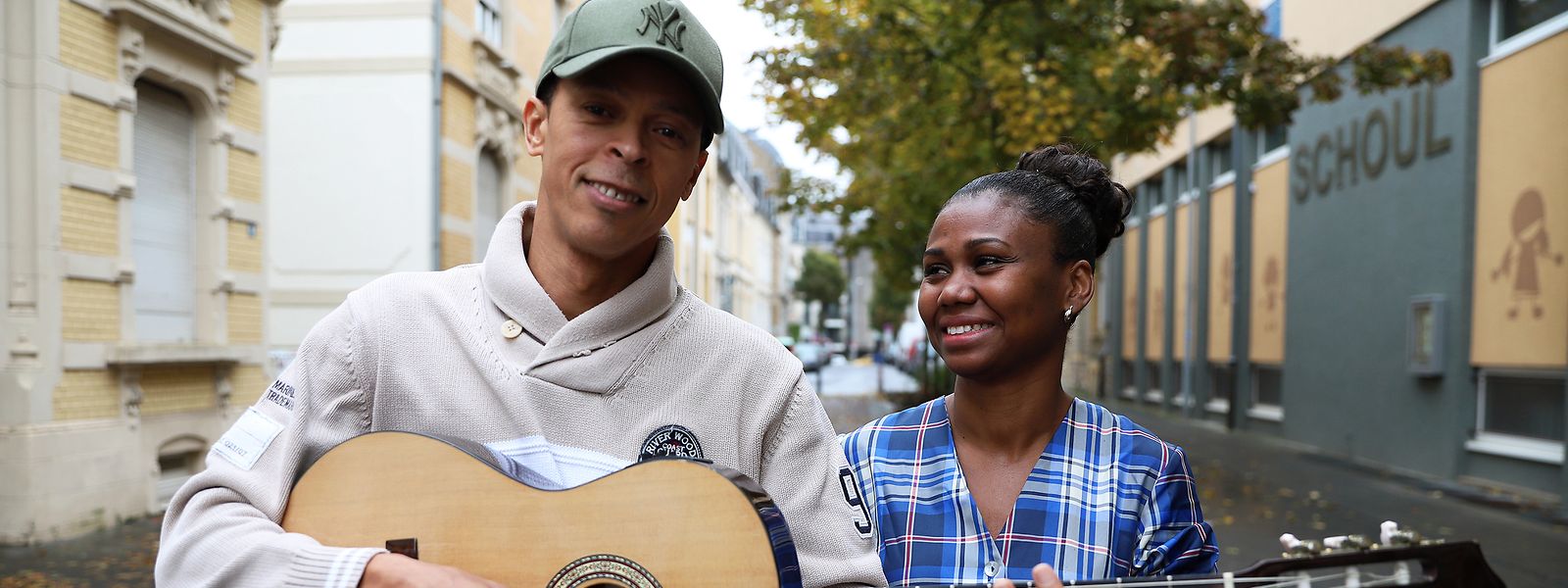 "Roda de Coladeira” é o projeto de Djamilo Gomes e Rosy Santos, criado para dar mais visibilidade aos músicos cabo-verdianos no Luxemburgo. Encerram o Festival das Migrações com um concerto às 17h, no domingo, no CEPA.