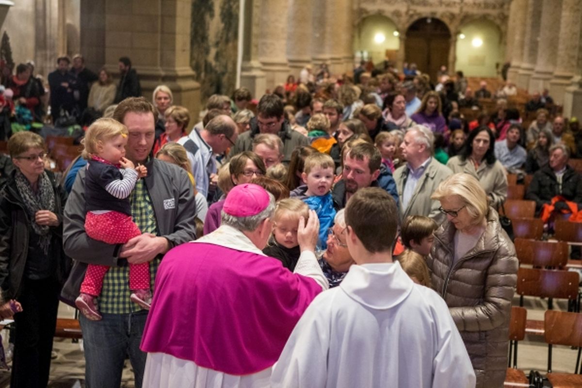 Andacht mit Segnung der Kleinkinder und der werdenden Mütter 