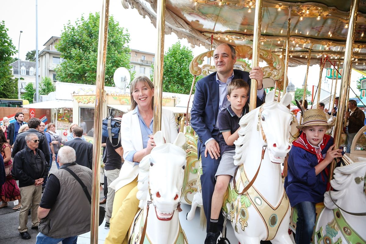 Die Schuberfouer auf dem Glacisfeld ist eröffnet. 20 Tage Spiel, Spaß und Spannung beginnen damit. 