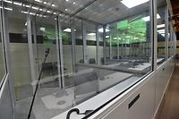 An inside view of the courtroom in Brussels before the preliminary hearing in trial of suspects in the March 2016 jihadist attacks, on September 12, 2022. - On the morning of March 22, 2016, Islamic State suicide bombers struck Brussels airport and metro, killing 32 people and injuring hundreds in the symbolic heart of Europe. On Monday, a Brussels court will hold preliminary hearings in the trial of 10 people accused over the worst attacks in Belgium's post-war history, including Salah Abdeslam, the so-called "10th man" of the November 2015 Paris attacks. (Photo by JOHN THYS / POOL / AFP)