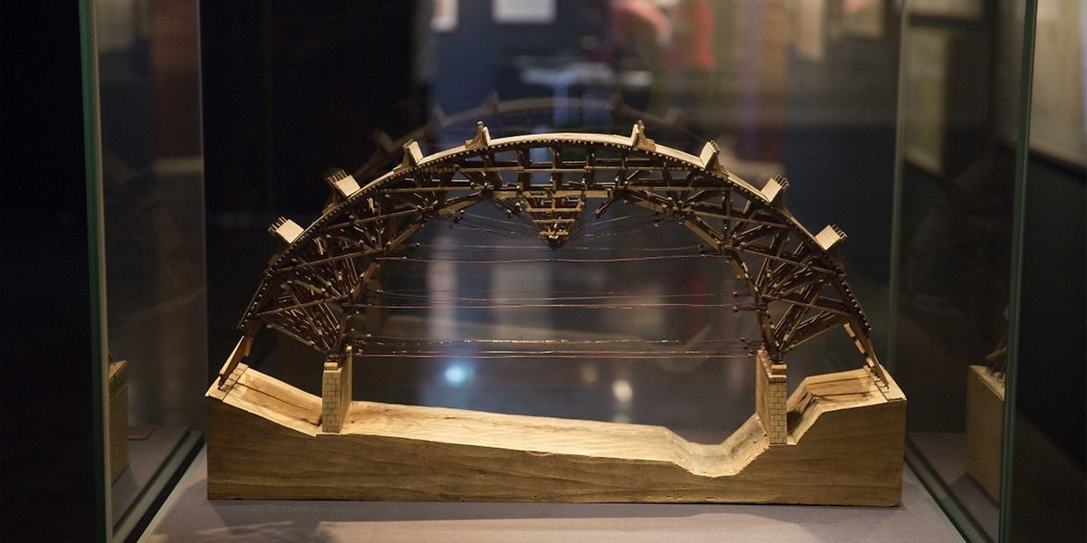 Der Besucher erlebt hautnah die einzelnen Bauphasen der damals größten Steinbogenbrücke der Welt. 