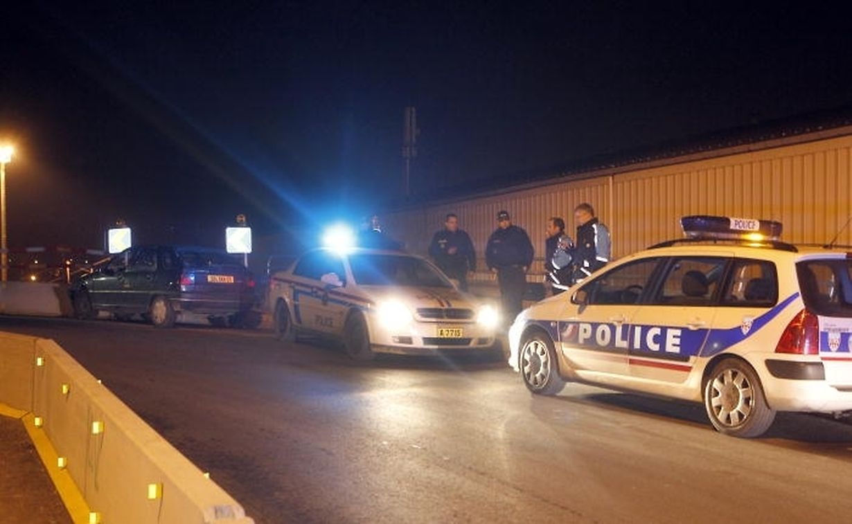 Mywort Franzosische Polizei Verfolgt Auto Bis Nach Luxemburg