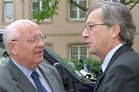 Michail Gorbatschow (links) wurde 2004 im Staatsministerium zu einem Arbeitsbesuch vom damaligen Premierminister Jean-Claude Juncker empfangen.