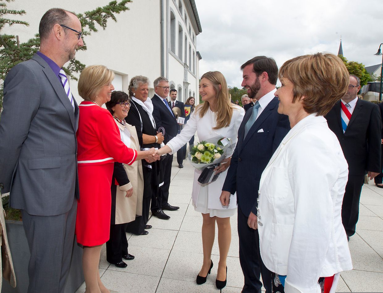  Das ergroßherzogliche Paar wurde herzlich empfangen.
